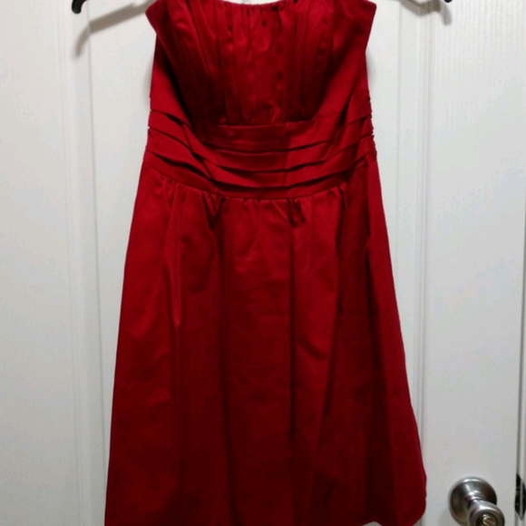 Dress - Picture 1 of 5